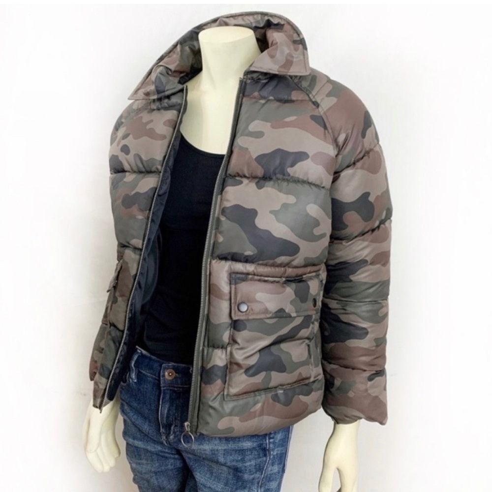 BP camouflage printed Puffer Jacket size XS NWT